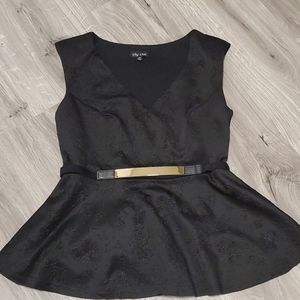 City chic peplum top